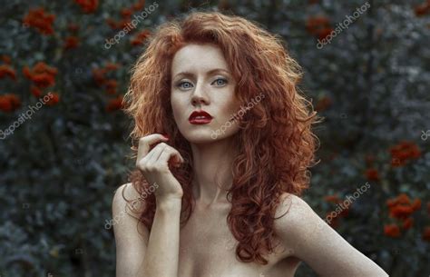 Lady Sublime Red Hair