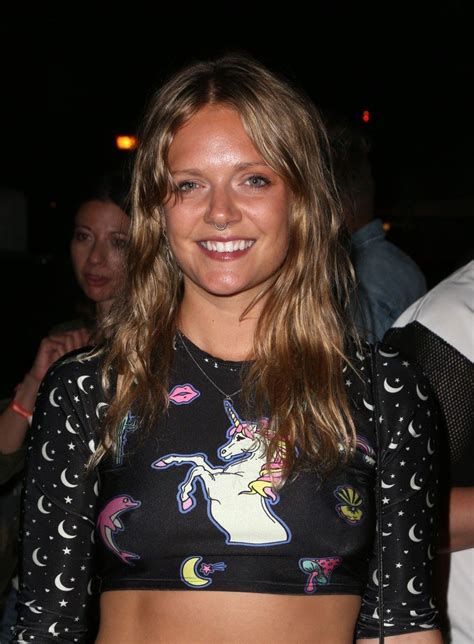 Tove Lo Braless Photos Yes Porn Pic