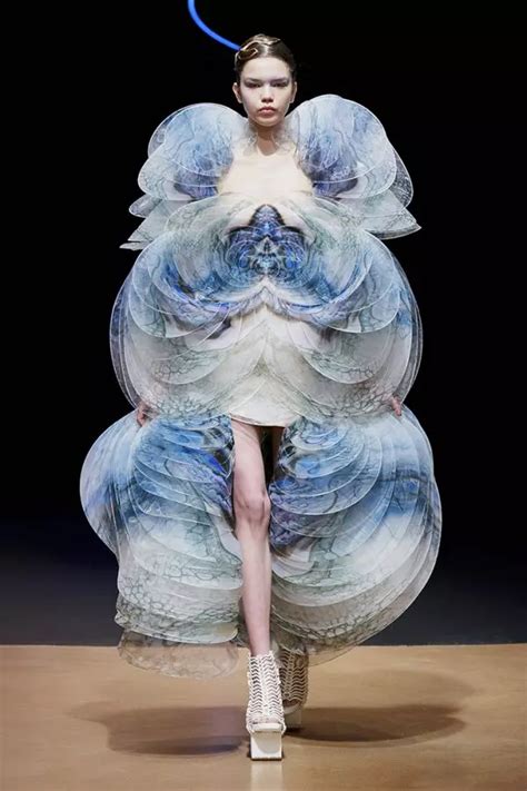 These Are The Haute Couture Looks Everyone Needs To Know About