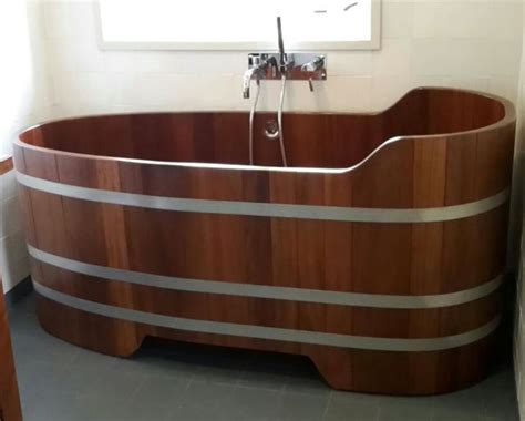 10 innovative badewannen, die erholungsmomente anbieten. Holz Badewanne