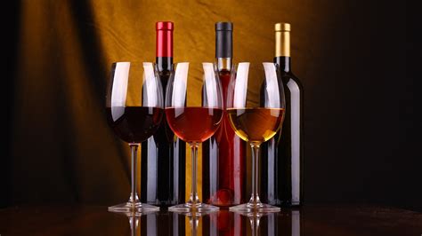 Drei Flaschen Wein Glasbecher 3840x2160 Uhd 4k Hintergrundbilder Hd Bild