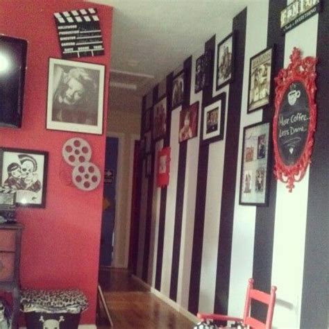 Many of today's barber shops blend rockabilly themes with the more traditional edwardian values, while others pursue an entirely individual vibe. Our little retro Rockabilly home | Goth home decor