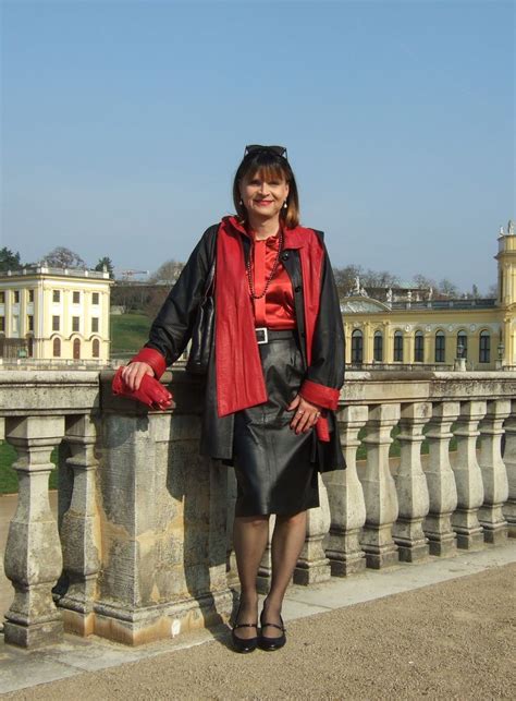 Kassel Fashion Lady In Red Women