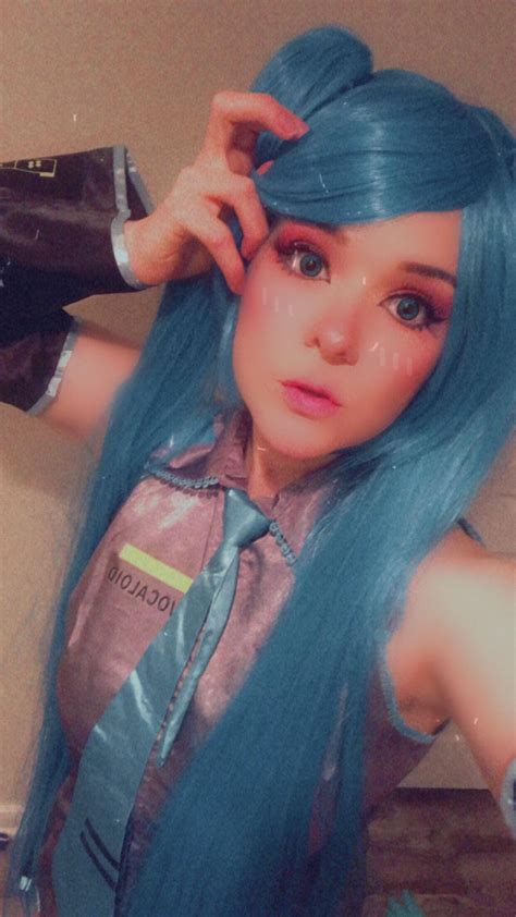 Self I Just Started Cosplaying And Decided To Share My Hatsune Miku