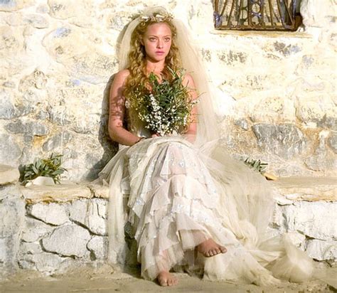 Amanda Seyfried Celebrity Wedding Dresses Tv And Movies Us Weekly