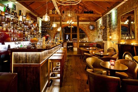 The 21 Best Secret And Hidden Bars In Melbourne