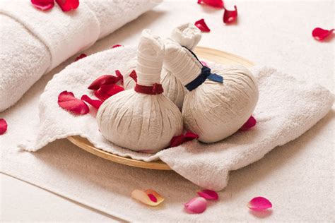 Kräuterstempel Massage Leistungen Wellness Massage By Somwang Merklein Thai Massage In