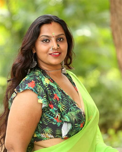 Anupama Swathi Sizzling Photos In Green Saree Yedu Chepala Katha Actress