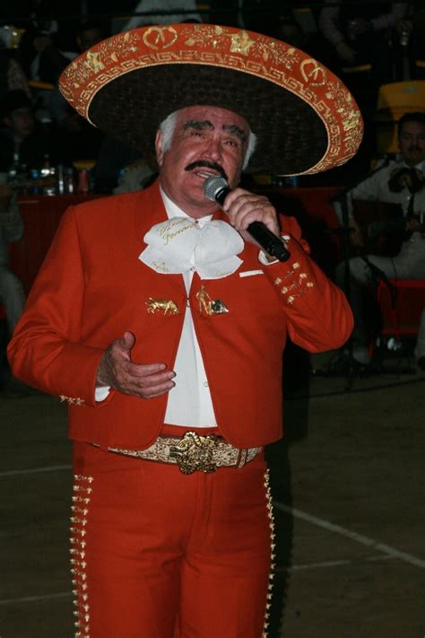 Ir a la radio del artista ; Vicente Fernández triunfa en el último palenque de su gira ...