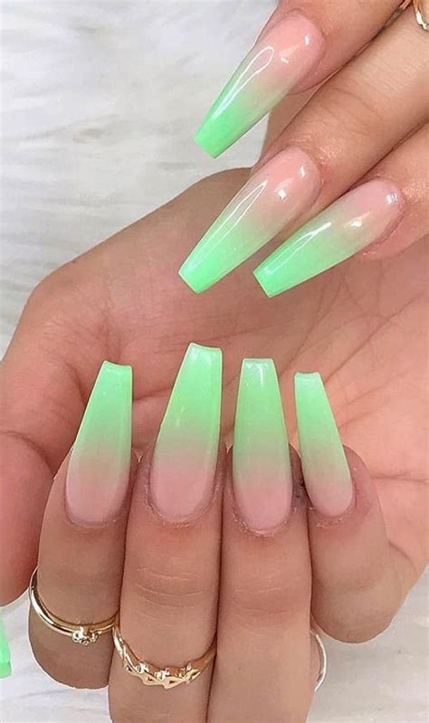 Pin By Sia🤑 On Nils Green Acrylic Nails Coffin Shape Nails