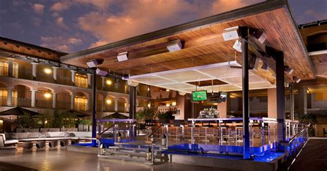 10 Best Hotel Bars Around Phoenix