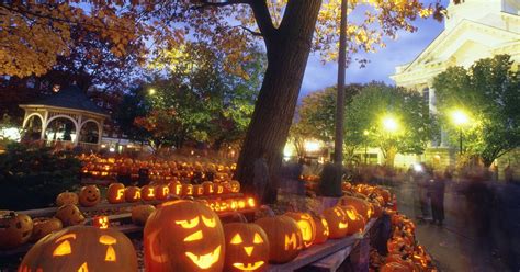 10 Great Places For Fall Festivals