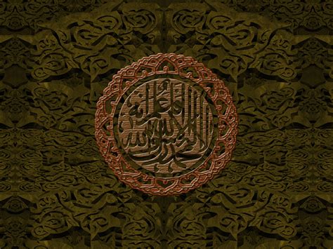 Kaligrafi selalu menjadi suatu seni tulis yang indah dan selalu terdapat di setiap sudut masjid. Kaligrafi Arab Lafadz Allah