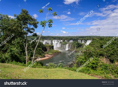 Iguazu Falls Brazil Stock Photo 196141604 Shutterstock
