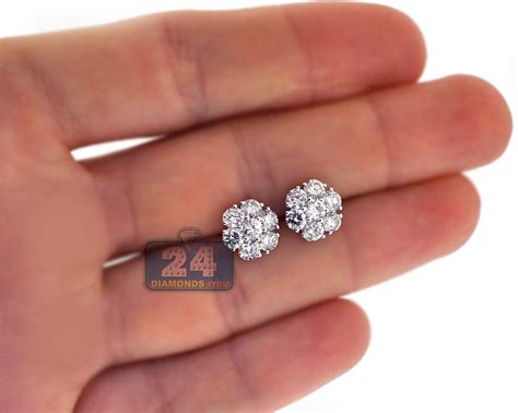 Each earring weighs roughly 1/4 carat, for a total diamond weight of 1/2 carat. Womens Diamond Flower Stud Earrings 18K White Gold 2.33 ct 10 mm
