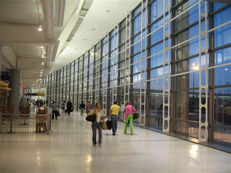 Newark Airports New Competition Travelupdate