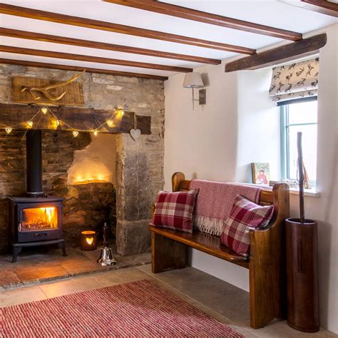 Look Inside This Cosy Cotswold Cottage Ideal Home