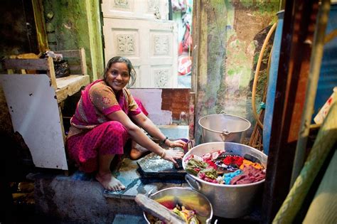 Daily Life In Dharavi Asias Largest Slum Saucy And Spice