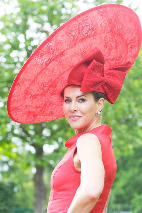 Queens stand dress code (derby suite & chex roux at blue riband. Epsom Derby 2017 dress code and picnic rules for Ladies ...