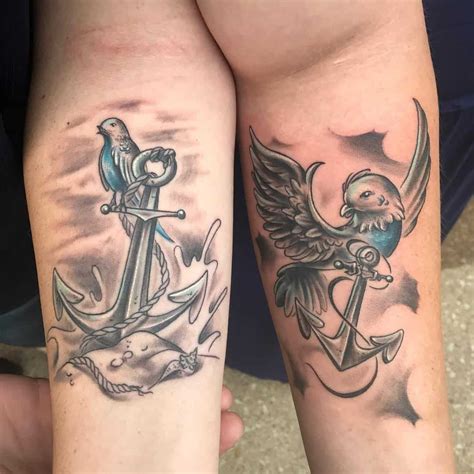 After nine months of their marriage, a huge pole dropped on the lady's head, causing her a. Remantc Couple Matching Bio Ideas : 39 Meaningful Couple Tattoo Ideas For The Hopeless Romantics ...