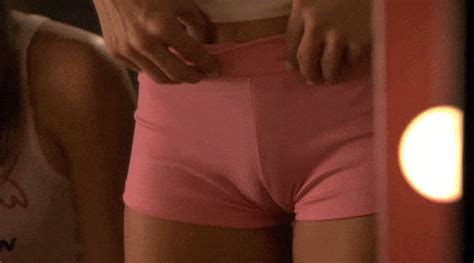 Camel Toe S Find And Share On Giphy