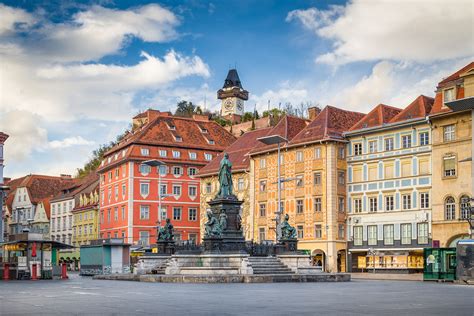 Discover accommodation, sights & highlights of the city. Das sind die 10 schönsten Sehenswürdigkeiten in Graz ...