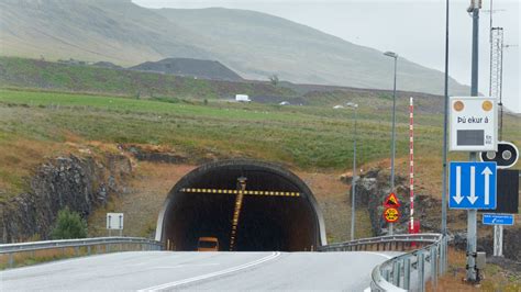 Hvalfjarðargöng Tunnel Höfuðborgarsvæðiðakranes 1998 Structurae