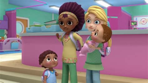 Disney Preschool Cartoon Doc Mcstuffins Features Lesbian Moms Lgbt Community Praises Them