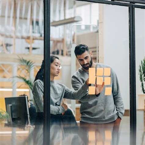 Increasing sales for a global apparel brand on a U.S. online