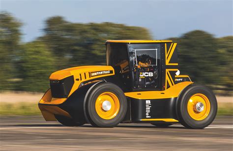 Jcb Fastrac Hits 153 Mph To Shatter Its Own World Record For Fastest