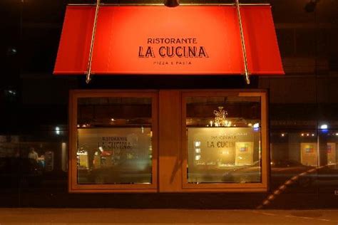 Central restaurante es un restaurante peruano ubicado en el distrito de barranco (lima). Restaurant La Cucina, Lucerne - Restaurant Reviews, Phone ...