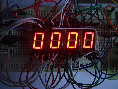 Diy Stopwatch Made Out Of Digital Ic 4026 And 4017 Gadgetronicx