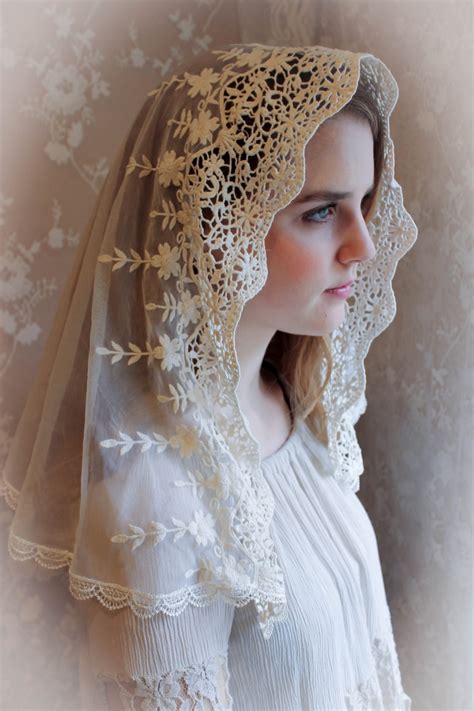 Evintage Veils~ Traditional Soft Lace French Chapel Veil Ivory Mantilla