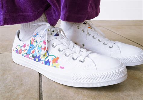 Here's everything you need to know. Converse Pride Month 2021 Collection - Le Site de la Sneaker