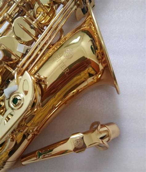 Jupiter Alto Saxophone Model Jas 700 Intermediate Gold Lacquer E Flat