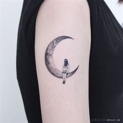 36 Striking Moon Tattoo Designs Page 26 Diybig