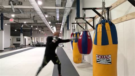 Basic Heavy Bag Combo 2 For Muay Thai W Coach Rob Youtube