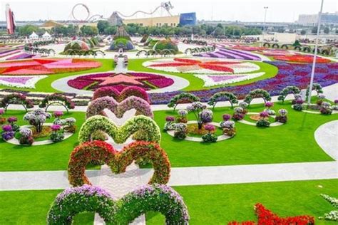 Dubai Miracle Garden Is One Of The Most Amazing Things Weve Seen