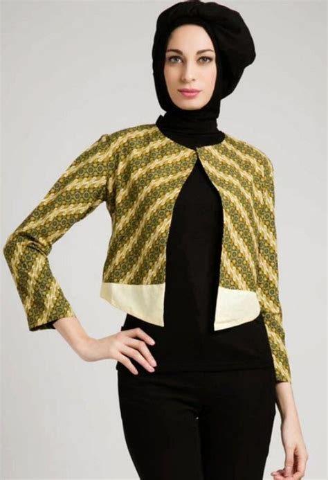 Kamu bisa memadupadankan beberapa jenis kain dengan. Model Baju Muslim Blazer Terbaru - Model Baju Gamis ...