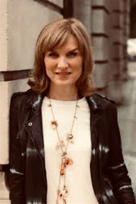 fiona bruce antiques roadshow tv presenters tv programmes beautiful fashion moda fashion