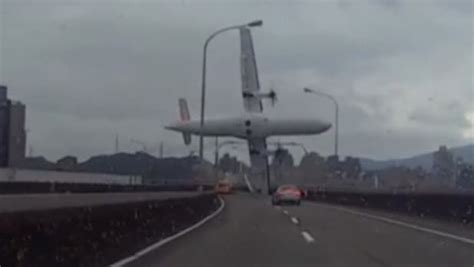 Transasia Pilot Cut Off Wrong Engine Moments Before Crash ‘i Fxcked Up
