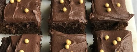 Chokoladekage Opskrift P Chokoladekage Med Kaffe Og Med Tyk Cremet