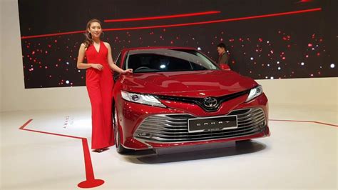 The 2019 toyota camry offers a choice of three recently revamped powertrains. KLIMS 2018: Toyota Camry 2.5V 2019 Malaysia | YS Khong ...