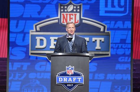 Complete 2017 Nfl Draft Order Of Rounds 2 And 3