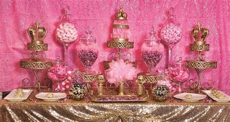 10 fab quinceanera decorations to add to your party