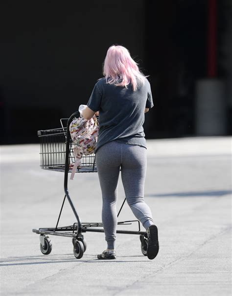 Ariel Winter Pokies Ass In Tights October 2020 Nude Celebs Glamour Models Pictures And S