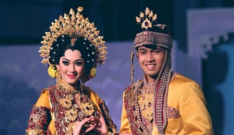 5 Alasan Kenapa Kamu Mesti Menikahi Cewek Makassar Boombastis