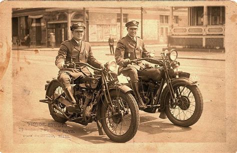 Old Motorcycle Police 1932 Vintage Motorcycle Photos Old Motorcycles