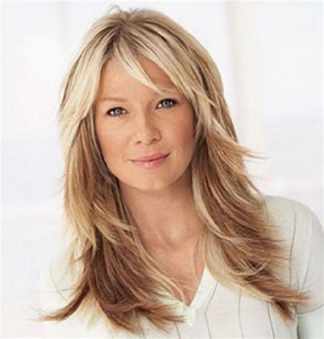 Long Layered Haircuts For Women Over 40 Wavy Layered Hairstyles With
