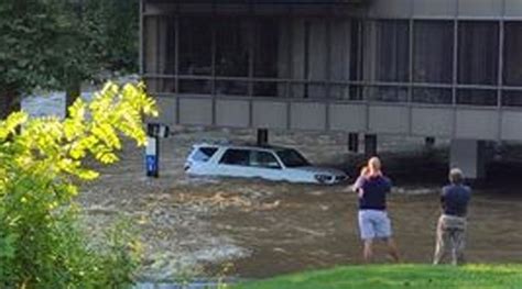 Wilmington Dealing With Heavy Flooding Thursday Rescue Efforts